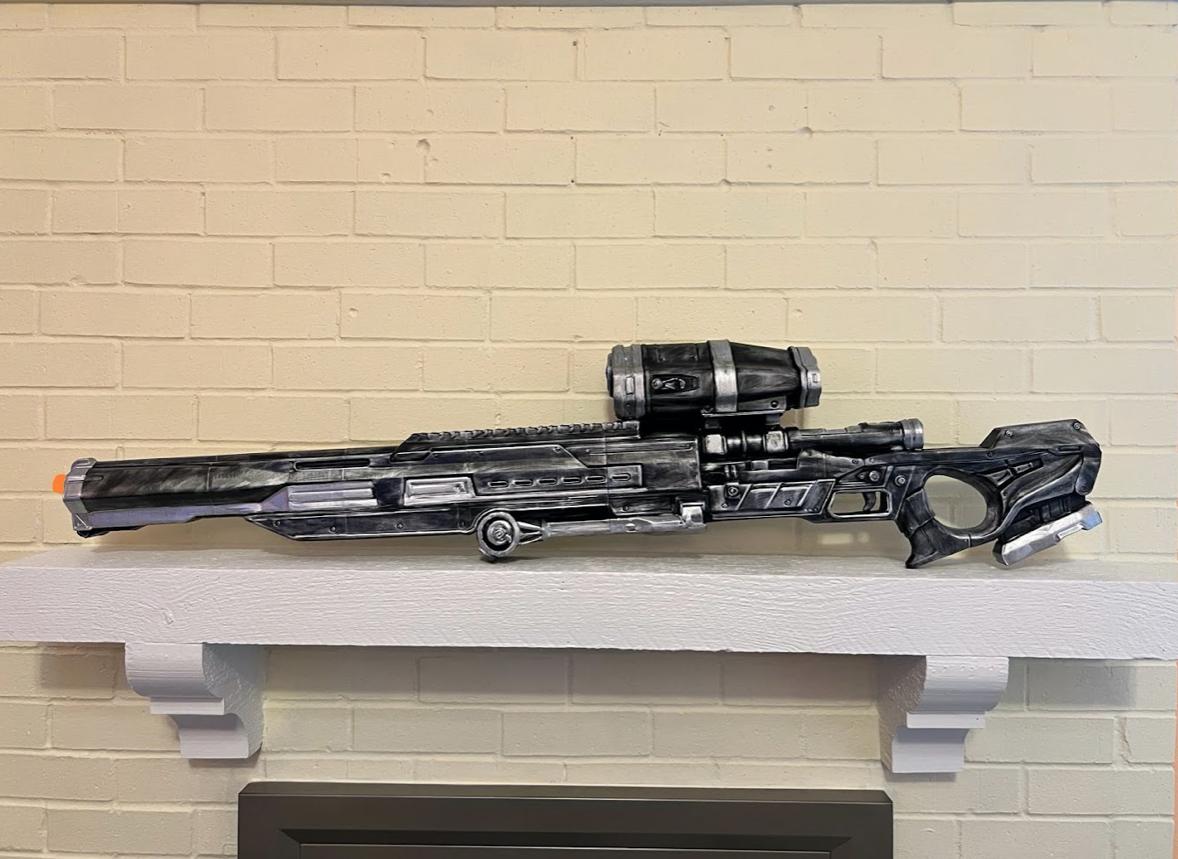 Gears of War Longshot sniper rifle cosplay prop detail view