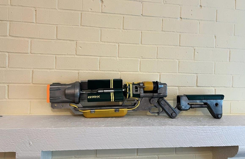 Fallout 4 laser rifle cosplay prop detail view