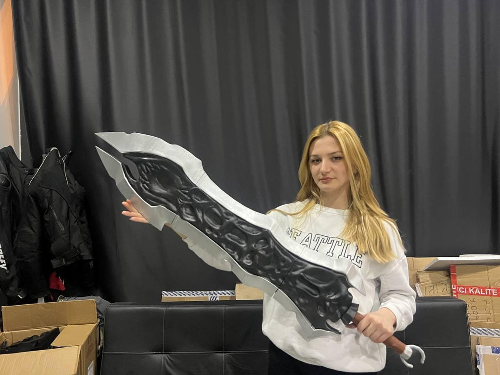 Chaoseater Sword Darksiders 1:1 cosplay replica - finish detail